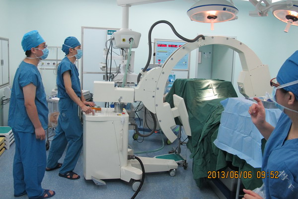 JZ12 DRF移动式平板C形臂(DSA)数字影像系统